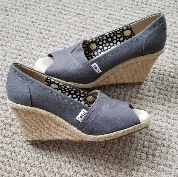 Toms Shoes - Toms Slip On Wedges